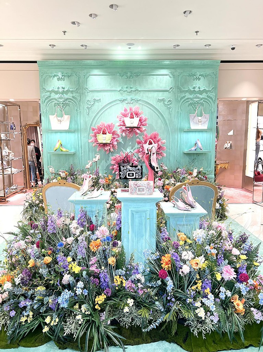 Roger Vivier 店面陈列